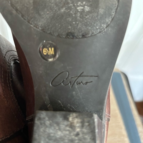 Brown Arturo Chiang Cowboy Boots - Picture 14 of 16